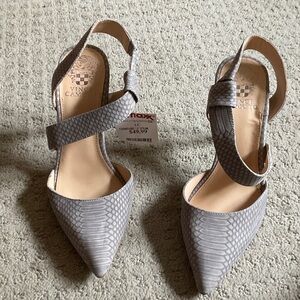 Vince Camuto Snake Print Gray Heels